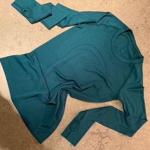 Lululemon Emerald Green Shirt size 6